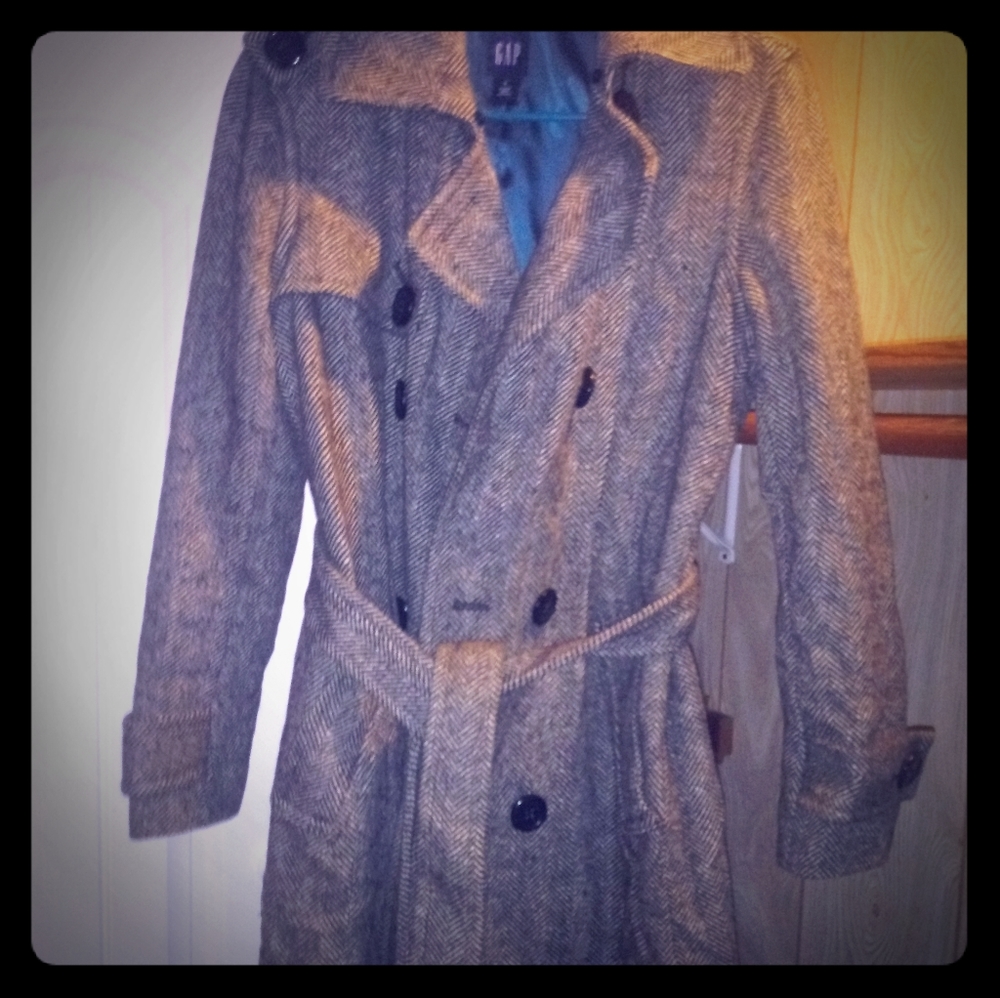 Gap pea trench coat